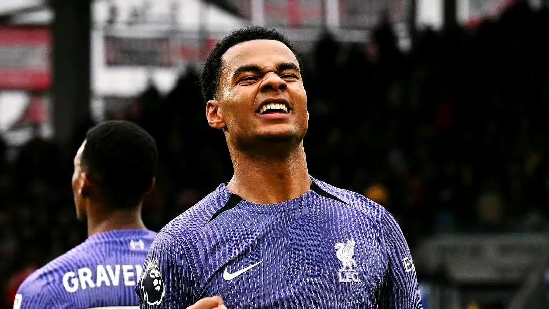 利物浦2: 0布伦特福德 评分: 努涅斯满分 索博8分 萨拉赫8分 范戴克9分