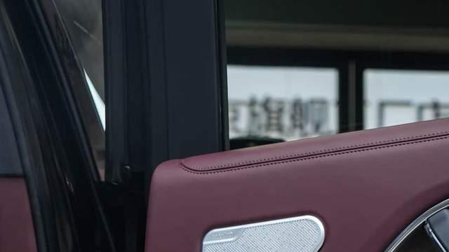 新款路虎揽胜行政升级800瓦英国之宝音响+发光喇叭罩