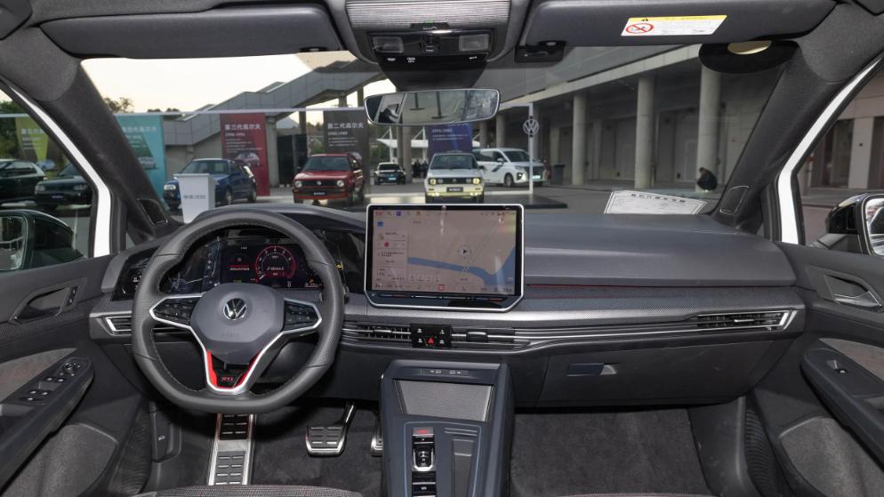 20.99万起售，定位紧凑型车，高尔夫GTI能买吗？