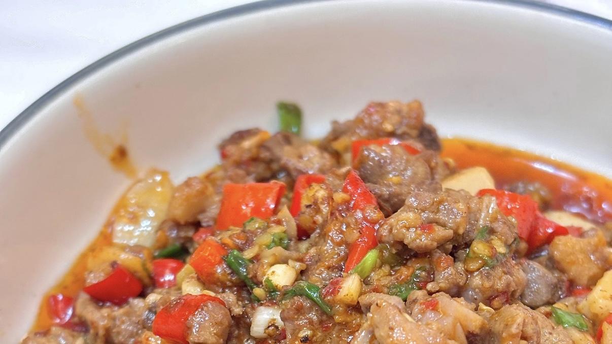 厨房小白也能香到邻居敲门：香辣小炒鸭丁