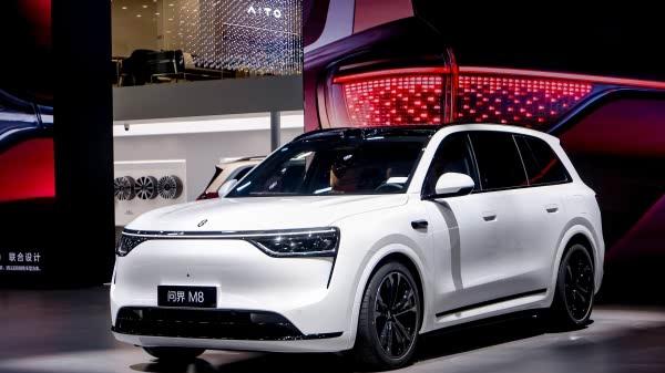 赛力斯智能安全与技术矩阵  问界全系闪耀2025上海车展