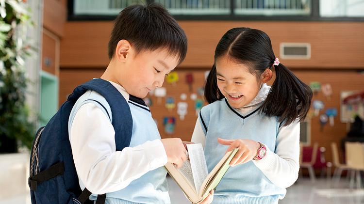 10岁女儿已有喜欢的男孩，父母该如何处理？分享专家的3点建议