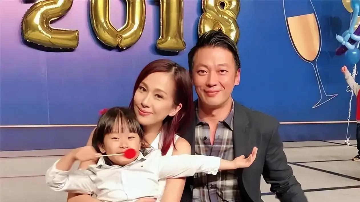 文颂娴回巢拍戏，17年后再战TVB，这背后故事有点意思！