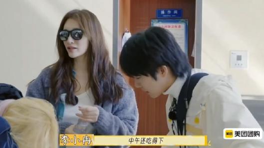 《一路繁花》开播：10个李小冉也打不过一个刘晓庆，更斗不过倪萍