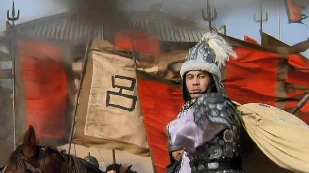 葭萌关外马超挑战，刘备为啥拦住赵云让张飞出战？诸葛亮心知肚明