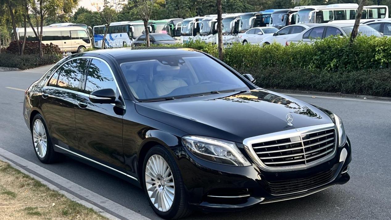 14款奔驰S500L，当年百万级豪车，如今30多万圆你老板梦？