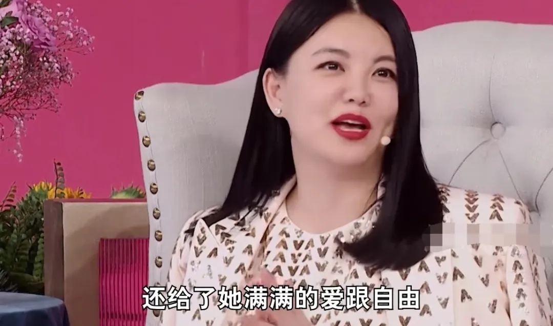 朱丹叶一茜对女儿各种苛刻，李湘却觉得常常亏欠女儿