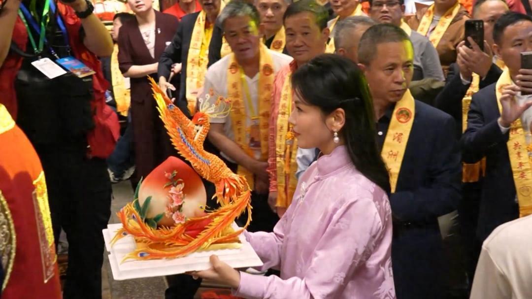 46岁演员刘涛，官宣新身份