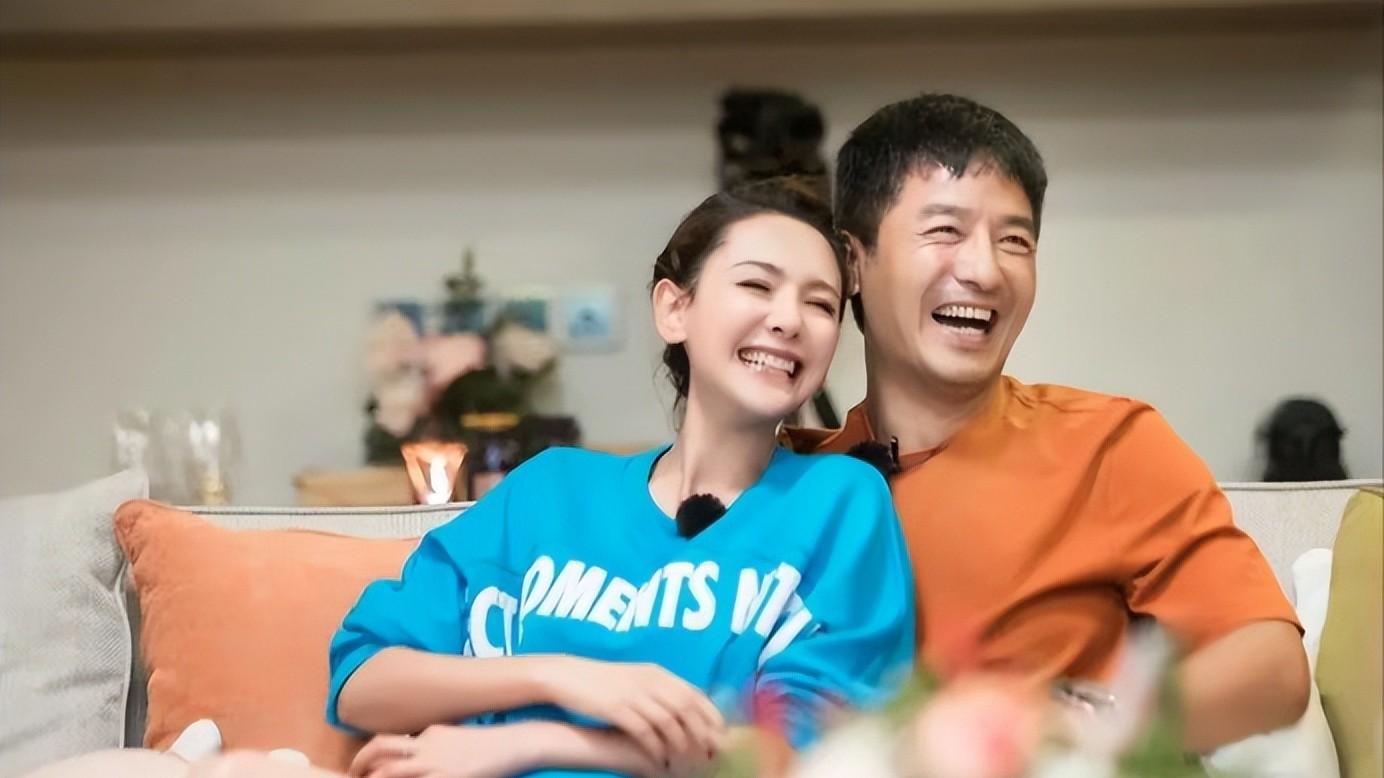 兄弟闯荡娱乐圈，审美差异引争议，背后真相让人深思