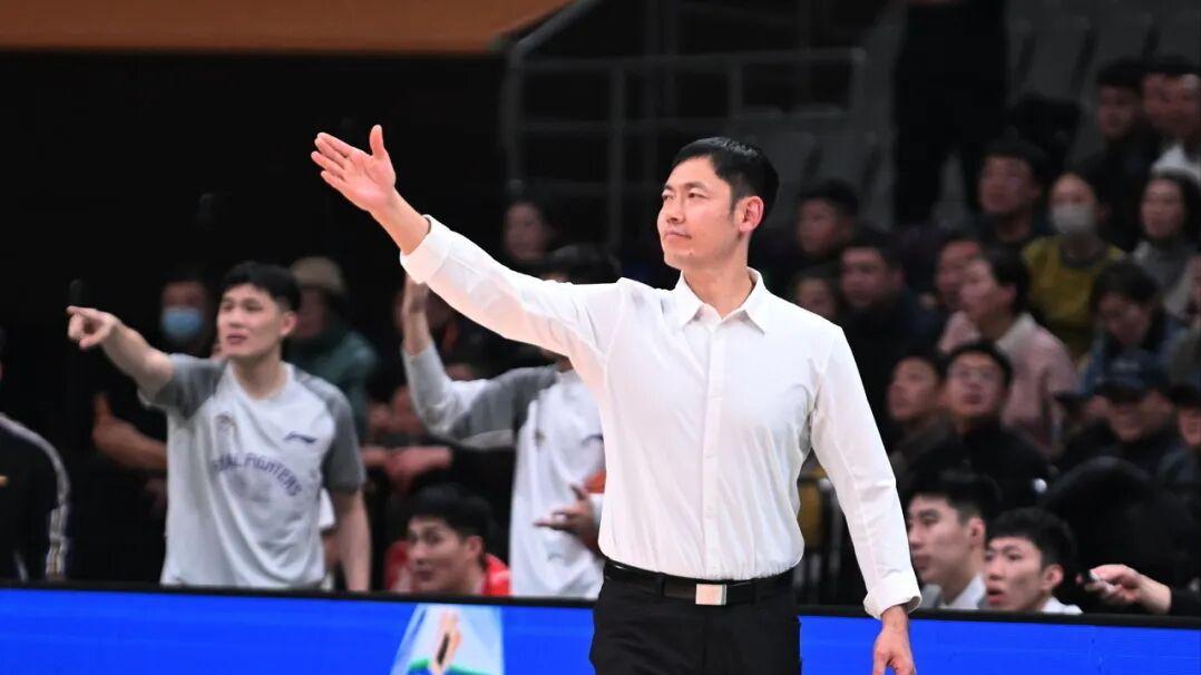 最让人失望球队！张庆鹏打坏一手好牌，迎恐怖赛程，面临下课风险