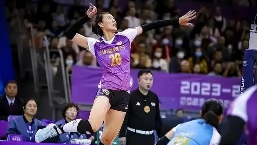 天津女排3-0北京，赛后收获三个好消息，这2人未来可进国家队