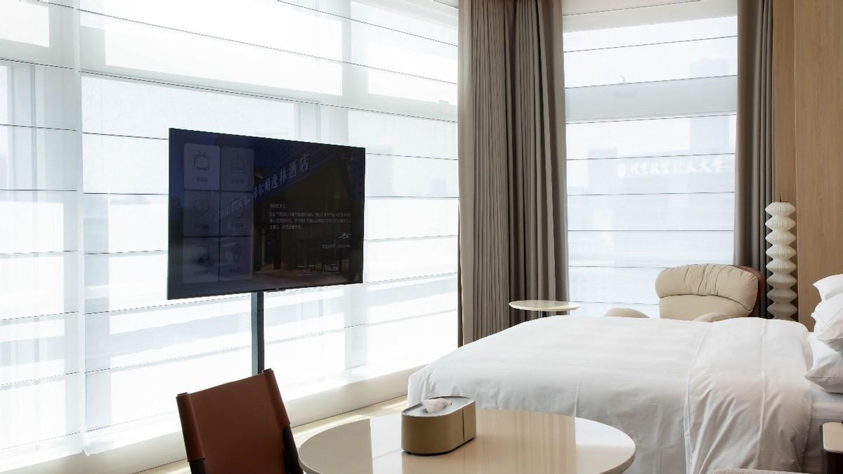 告别冬日旅居“冷”麻烦，AI向实的暖科技贴心护航