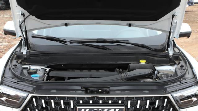 新车｜9.89万元起，新款哈弗H6国潮版上市，选它还是吉利博越L？