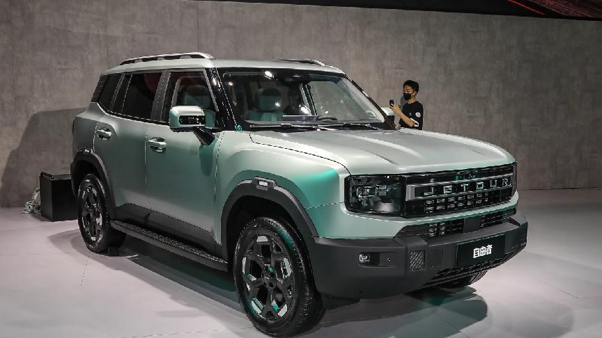 感觉降了，又好像没降！6.69万起，捷途X70超越版值了？