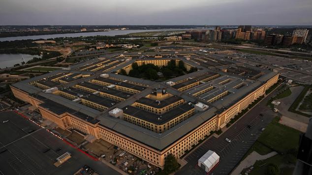 撤也不敢，留又是靶：驻冲绳美军“赖着不走”背后的第一岛链困局