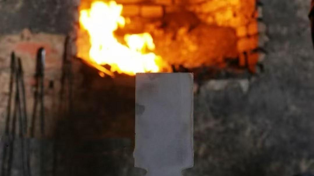 从一块铁到一口好锅，章丘匠人靠这 “匠合锤功夫” 火了百年