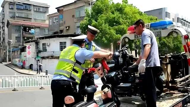 电动车新规！5大条件轻松上路，再也不怕被罚了！