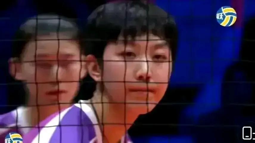 王宝泉带队，王媛媛队长，天津女排出征山东临沂参加全运会预赛