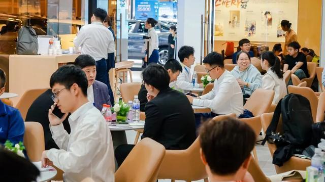 网红车模亮相！新车北方首发！2025青岛国际车展观展高峰即将来袭！