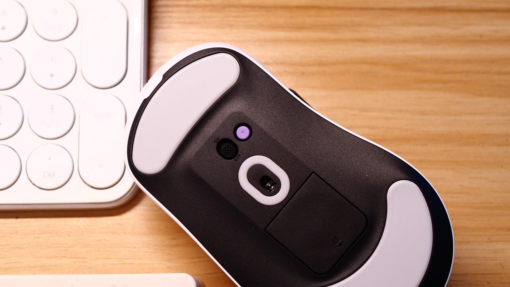 罗技G903变牛夫人？因为雷柏有了专为右手用户的鼠标，性价比超高