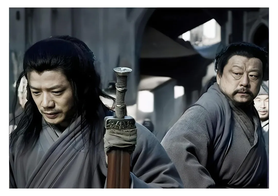 韩信被杀后，萧何说了四个字，为何让后人骂了上千年？