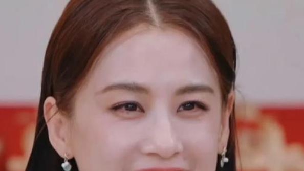 黄圣依杨子彻底分开，李行亮麦琳秀恩爱，葛夕留几手正在划分财产