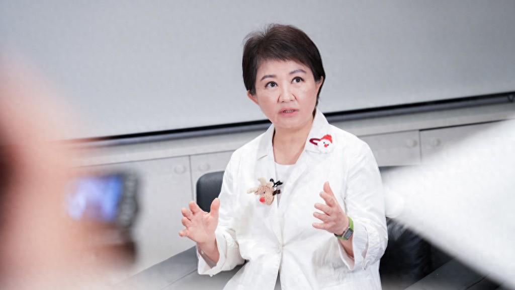 60：51票！台岛弹劾提案通过，赖清德时代或告终，卢秀燕一针见血