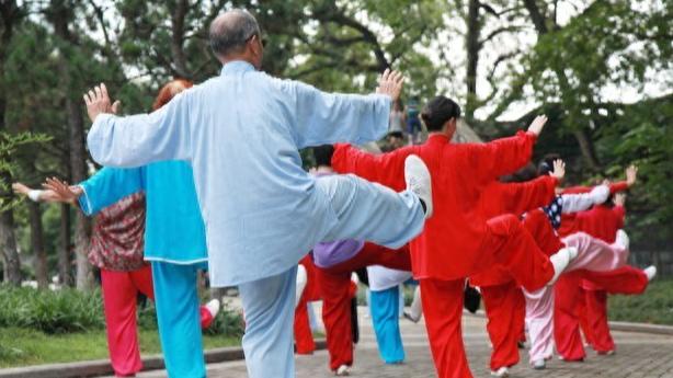 早起晨练还不如躺着睡觉？