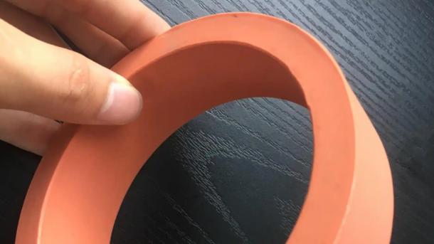 规模化硅胶橡胶定制加工：源头工厂如何破解行业痛点？