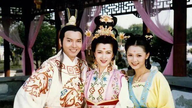 雪落倾城忆佳人——致永远的古典美人何晴