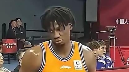 洛夫顿“弃用”卢伟变阵，上海大胜江苏，赛后有新消息！