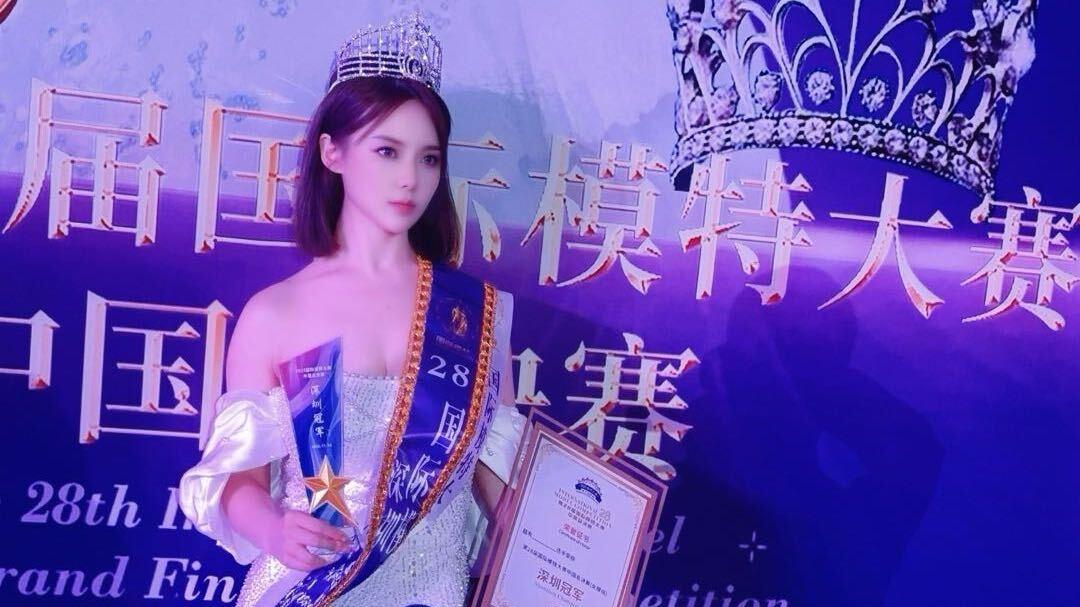 双冠加冕！25号选手张锦涵闪耀第28届国际模特大赛中国总决赛，解锁时尚跨界新高度