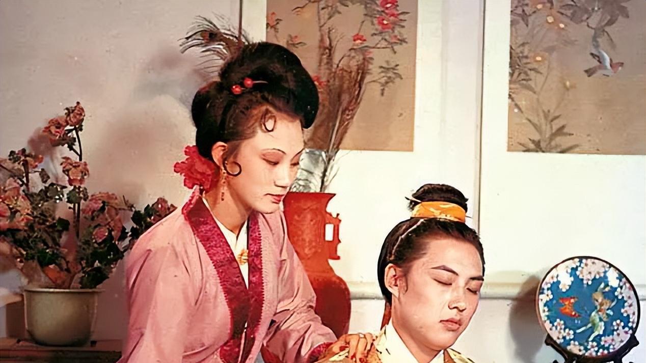 在所有男人都烂掉的贾府，为何唯独贾琏值得一夸？