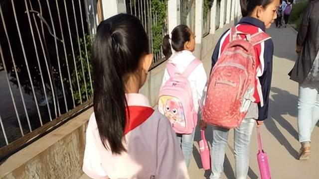 男孩出生时被误为女孩，整整14年才变更为女孩