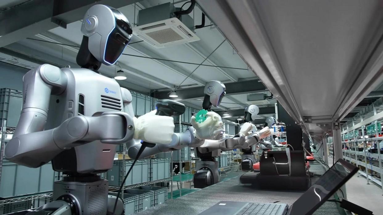 AI猫站长|快讯：工信部拟公告第二批工业机器人规范企业；Figure AI与宝马正式部署测试