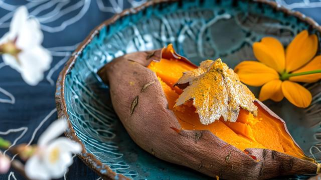 红薯的15个冷知识，红薯叶曾是“猪食”，如今是“蔬菜皇后”