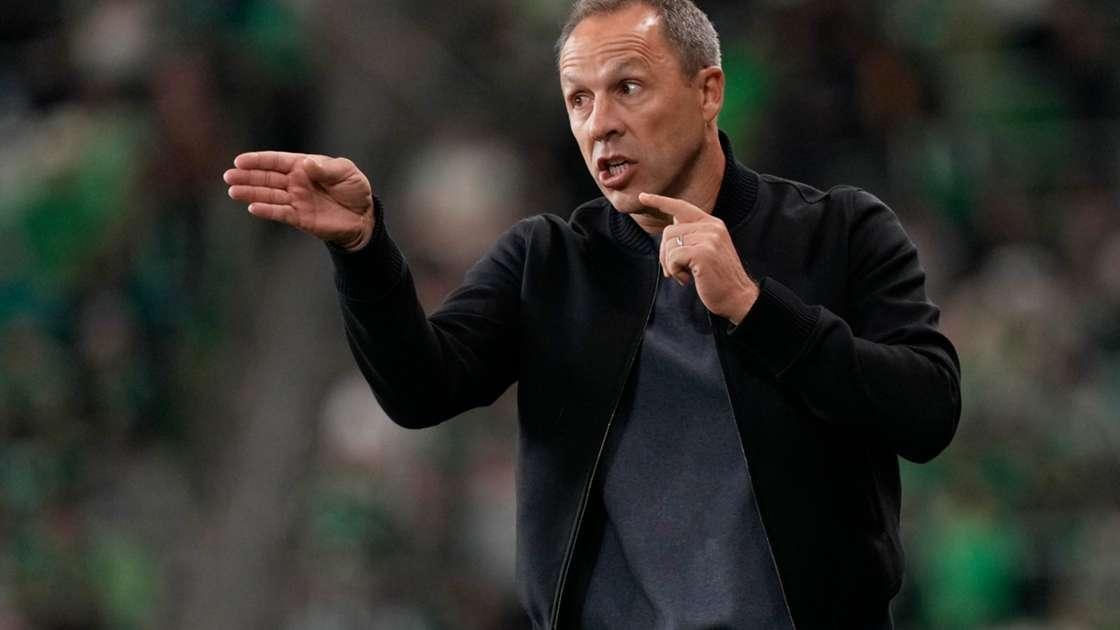 两大巨星将正面对决，温哥华白帽迎战洛杉矶FC争夺西部决赛席位