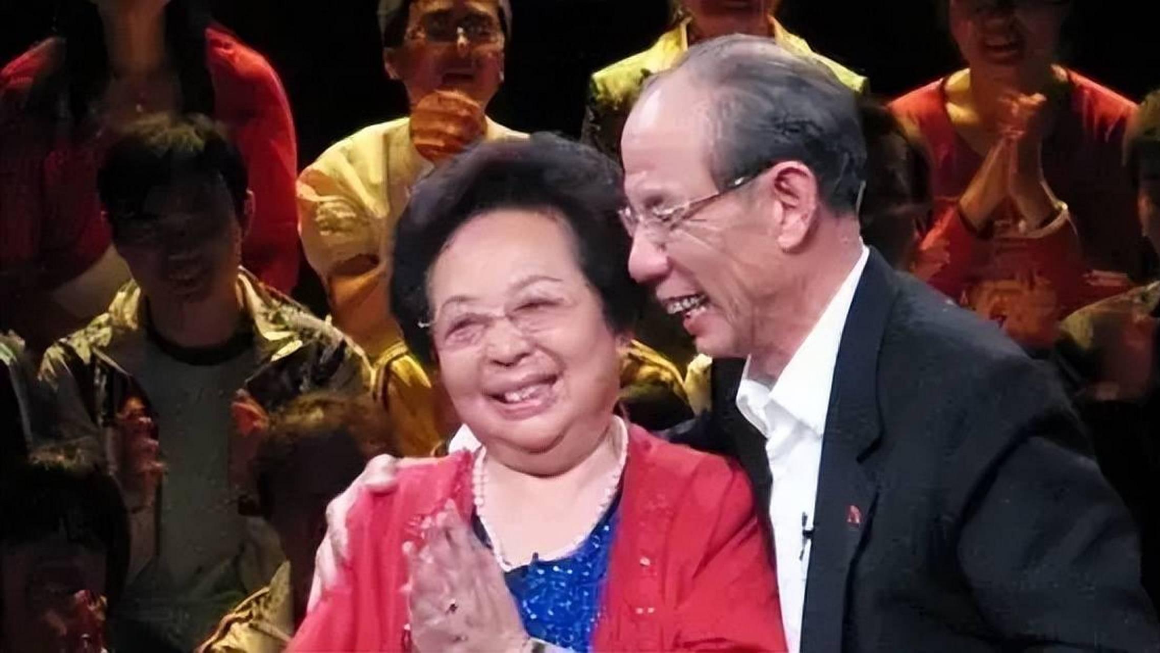 魏宗万婚姻揭秘：月薪全交二婚妻，导演跪求拍戏成就影史经典