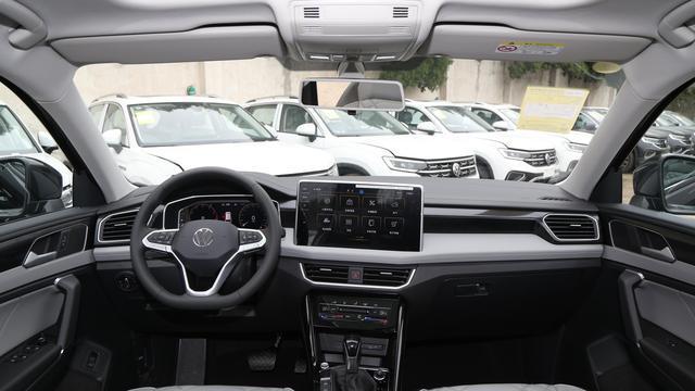 将“价格战”再升级！大众探岳跌幅达5.2万，一个月就卖了15345台