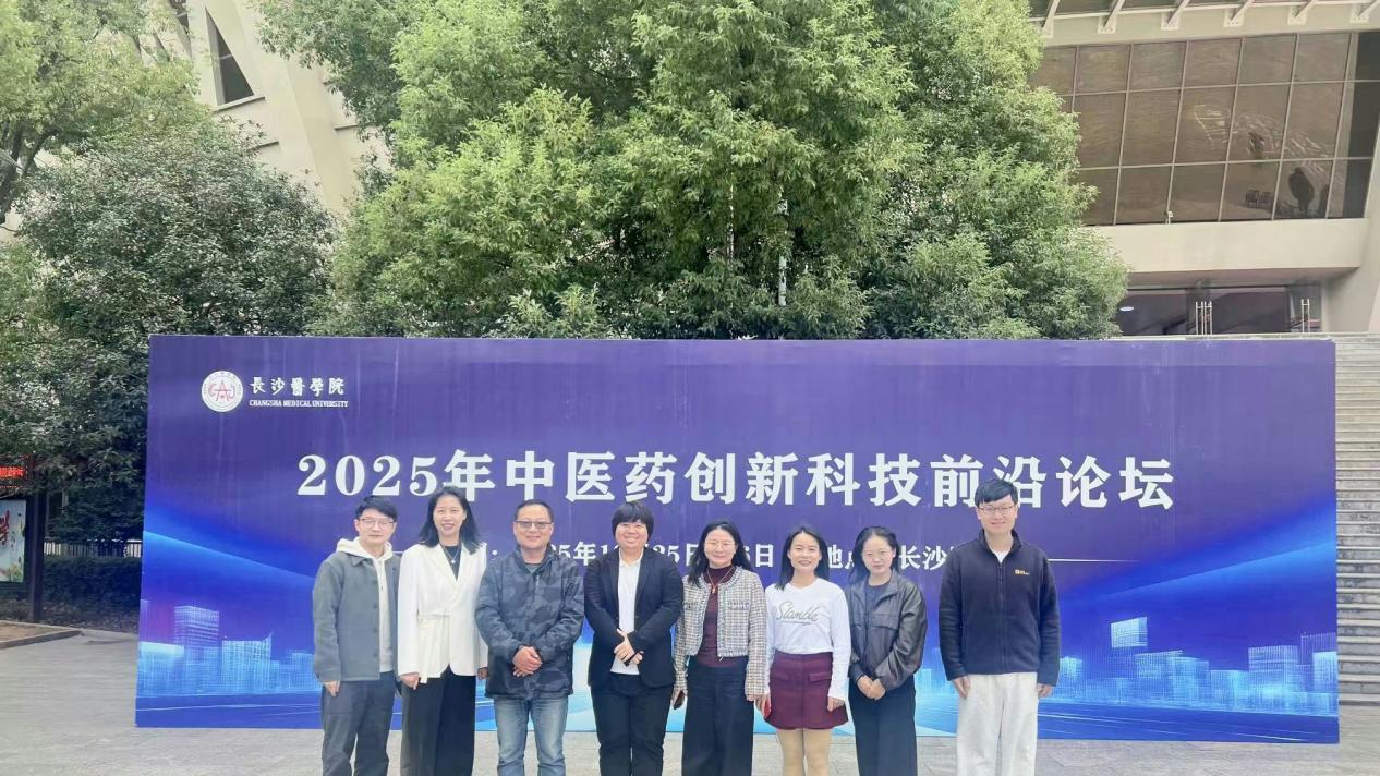 ​校友领航引成长，凝心聚力育新人