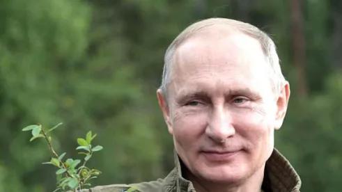 难怪特朗普出面求情，库尔斯克真有“大鱼”？俄：敢不投降试试！