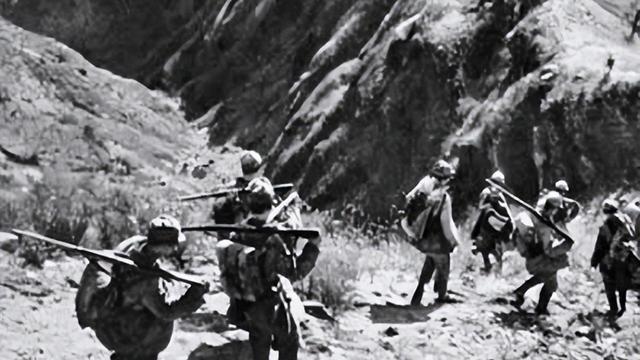 他奉命围剿红军，却率部直奔井冈山，1955年被授予中将军衔