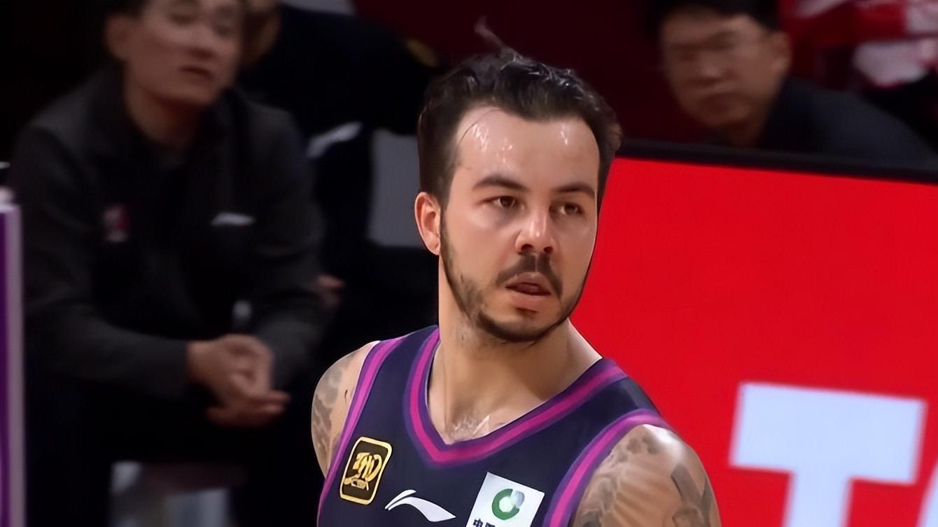 广东队的胜利背后，三位球员的表现为何落寞？