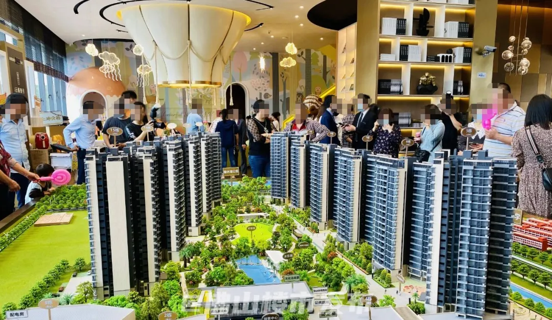 2.2亿债权招募！丹灶地王盘遭抵押，开发商将退市