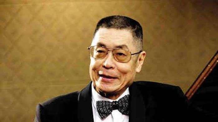 孙颖：41岁嫁入豪门，44岁为81岁的富豪生下女儿，被奖励5个亿！