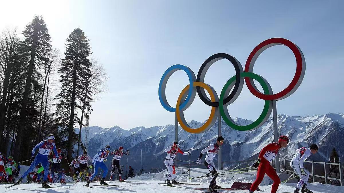 中国队首金！李方慧、张可欣获自由式滑雪，女子U型场地金银牌