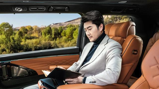 殿堂级舒适—传祺向往M8乾崑系列：智电时代的华系MPV头把交椅！
