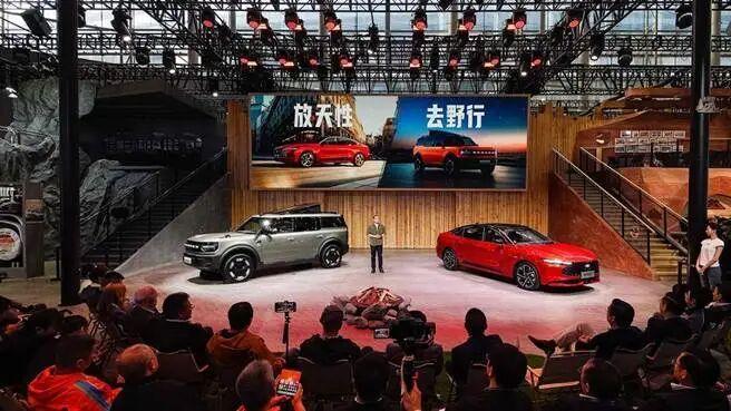 福特明星车型齐聚广州，悍将蒙迪欧焕新亮相引关注