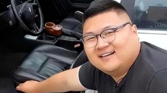 何钰欣不小心说漏嘴，其实猴哥早有离婚想法，一直拖着另有隐情