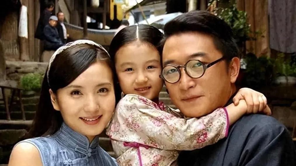 万人迷陈好：30岁嫁给二婚刘海峰，婚后连生3胎如今幸福不己！